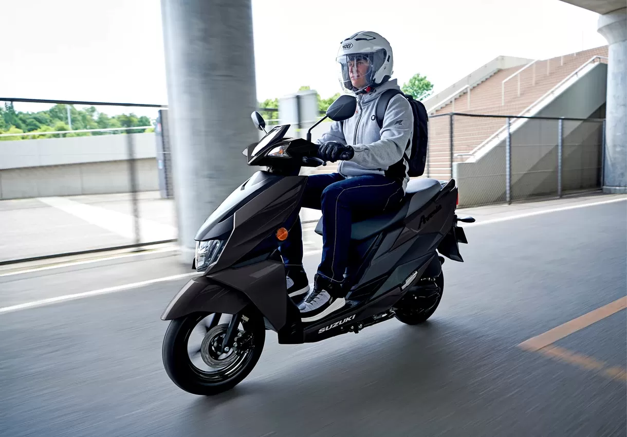 Suzuki Avenis 125 Scooter