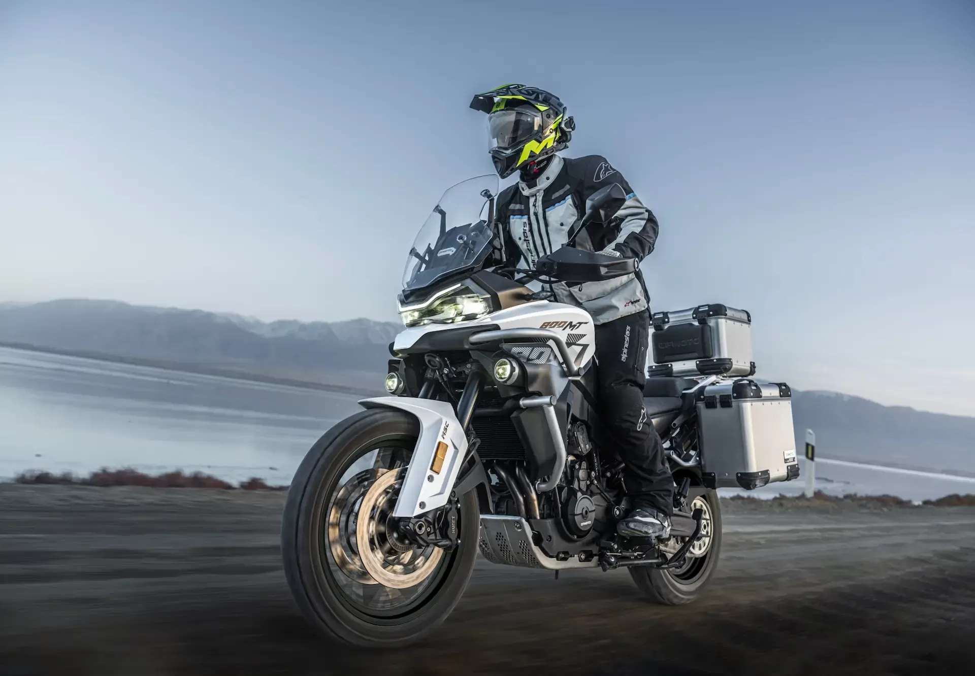CFMOTO 800MT-ES