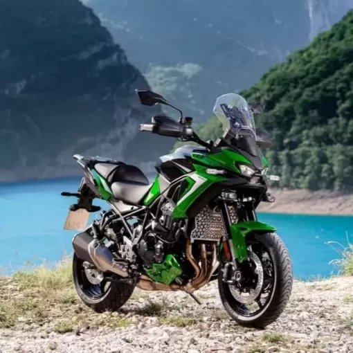 kawasaki-versys-900.jpg